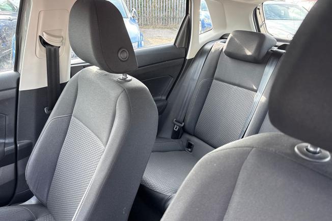 VOLKSWAGEN Polo Photo 40