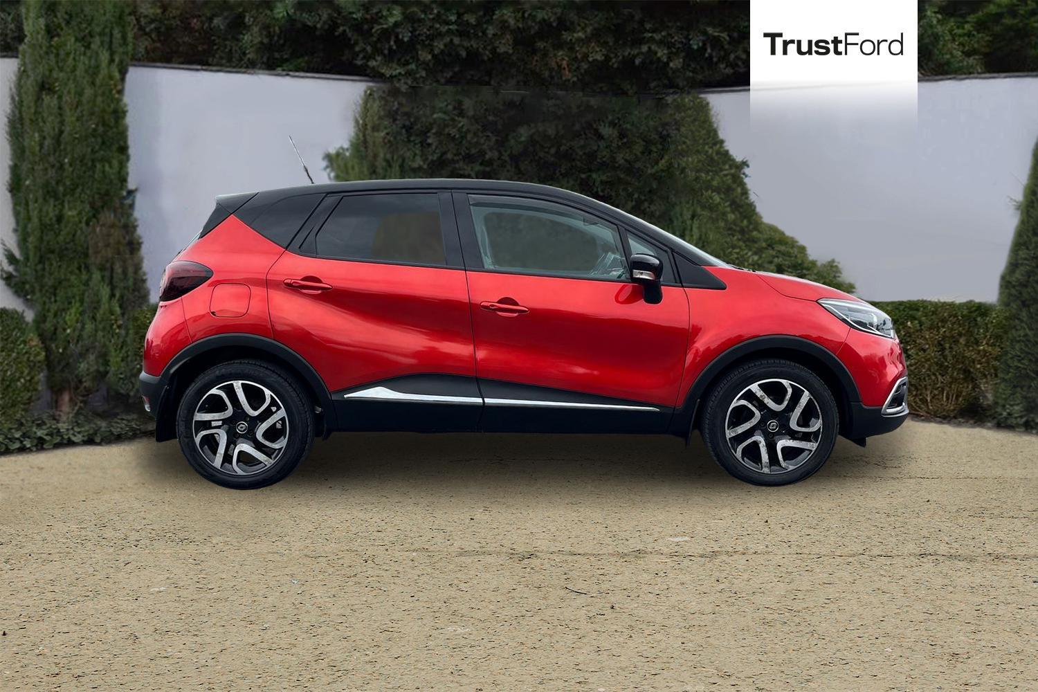 Renault CAPTUR Photo 2