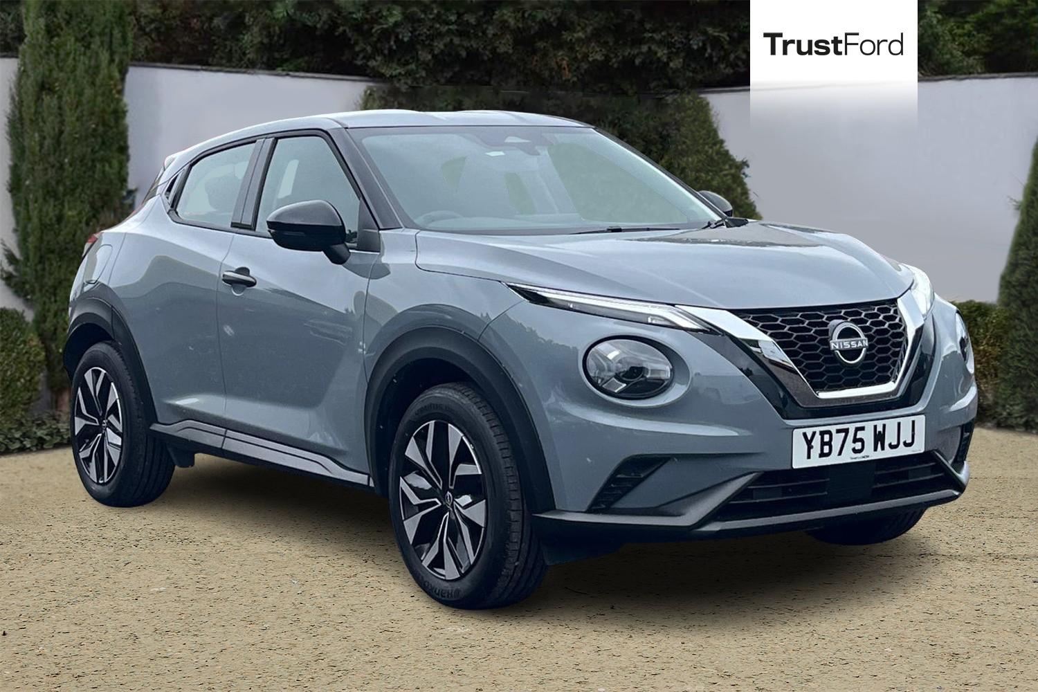 Nissan JUKE Photo 0
