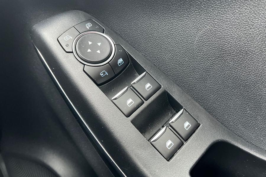 Ford PUMA Photo autoimg-10e8b5dfe3cfc616ef54221b8a0d28ed30e5a604.jpg