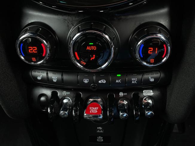 MINI Hatch Photo 42