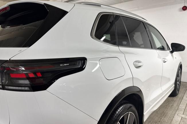 VOLKSWAGEN Tiguan Photo 38
