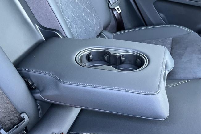 AUDI Q4 e-tron Photo 39