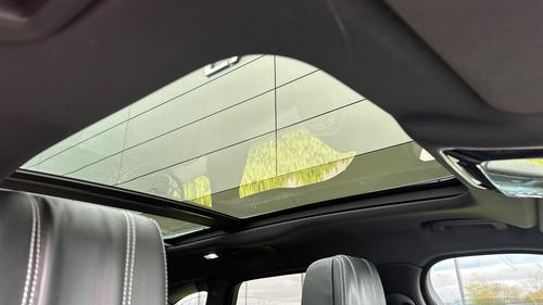 Land Rover Range Rover Velar Photo autoimg-10f297bb6c3e96c6a23a1d683aa122d5881a8764.jpg