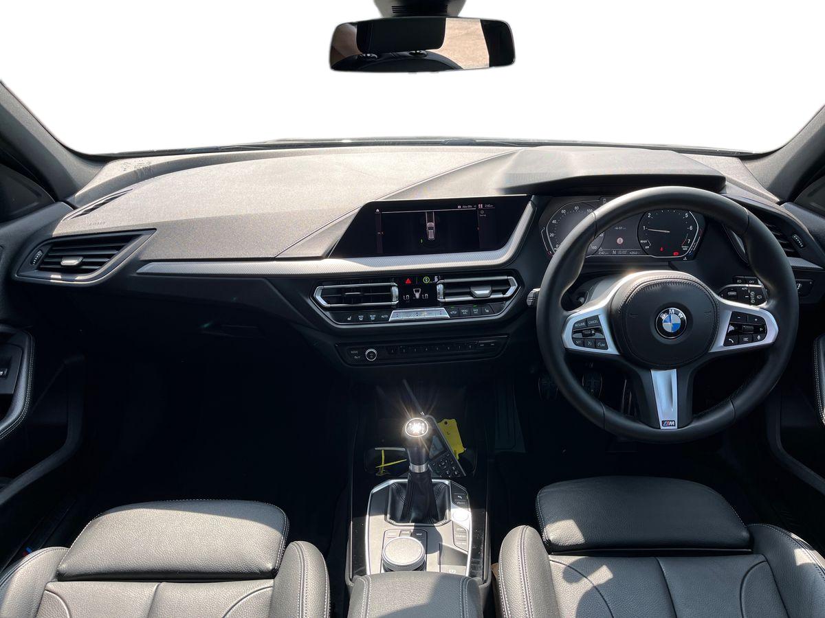 BMW 1 Series Photo 9