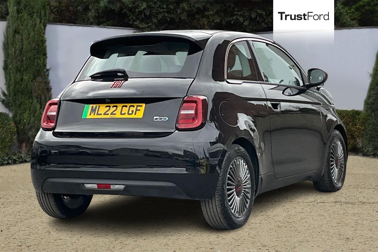Fiat 500e Photo 3