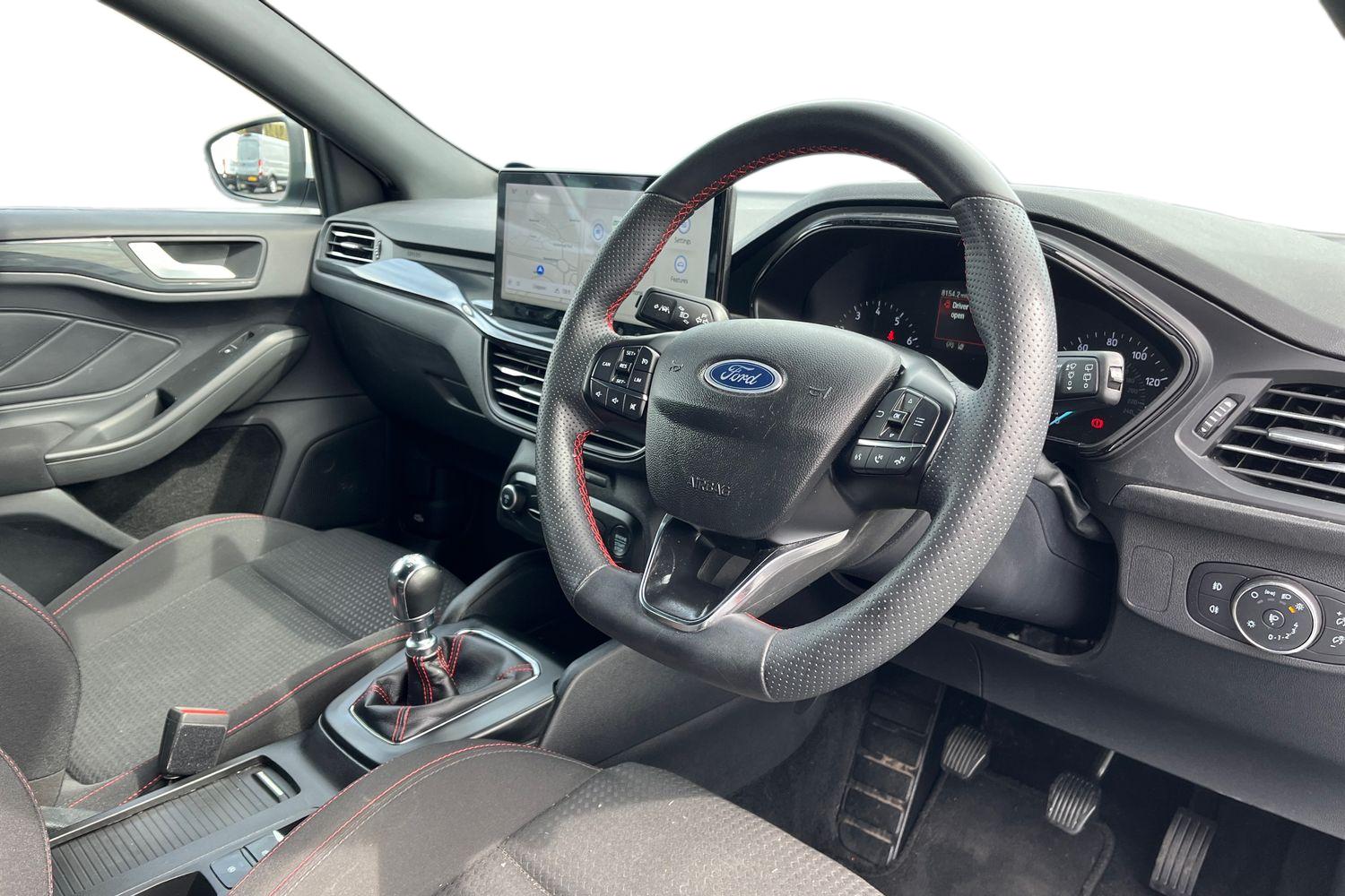 Ford FOCUS Photo 8