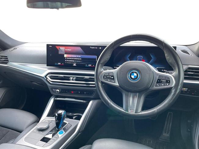 BMW I4 Photo 6