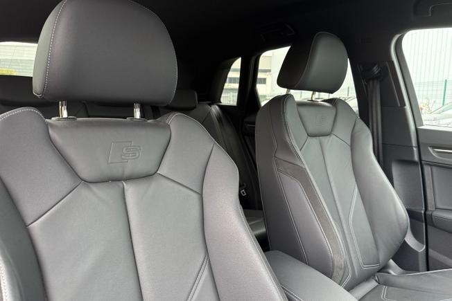 AUDI Q3 Photo 33