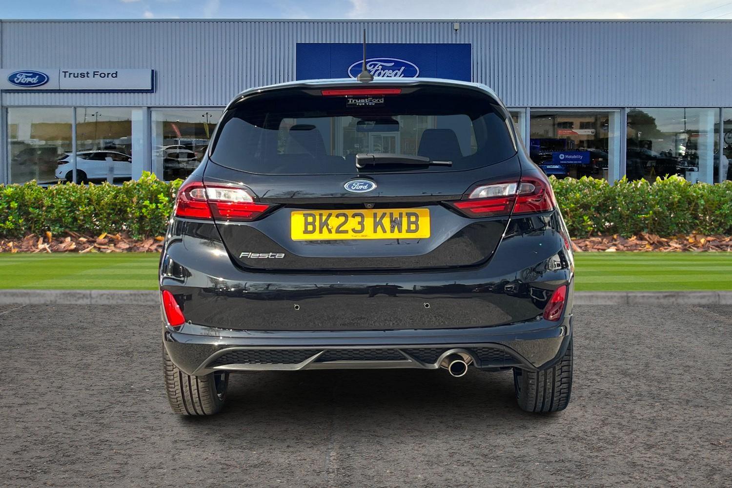 Ford FIESTA Photo 6