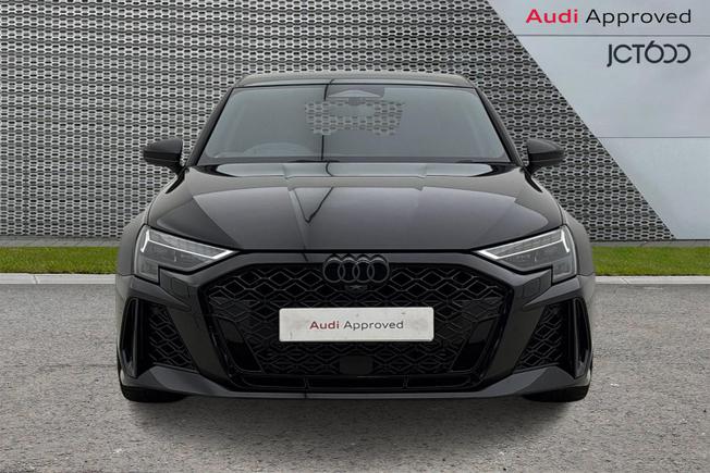 AUDI RS3 Photo 8