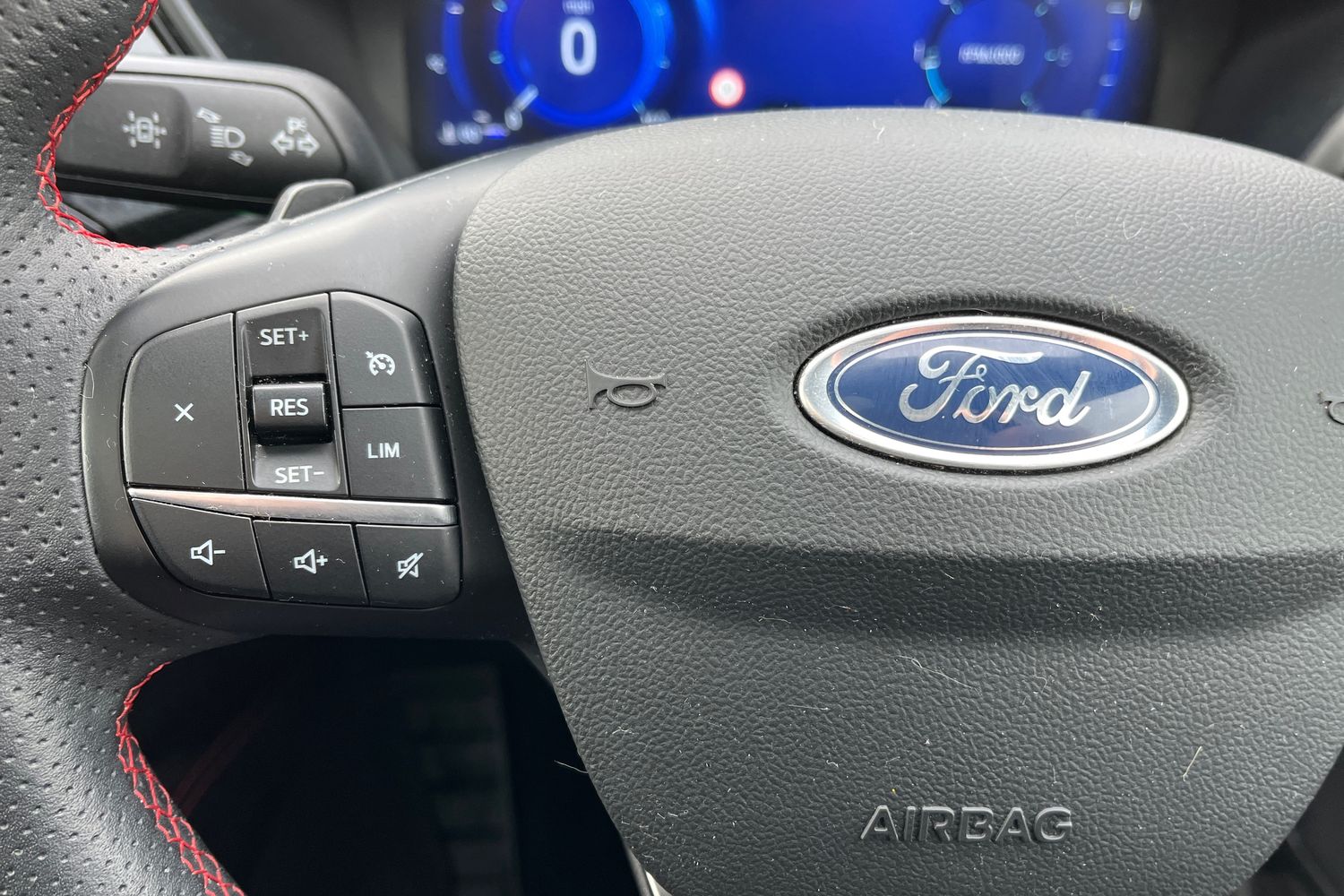 Ford Kuga Photo 35