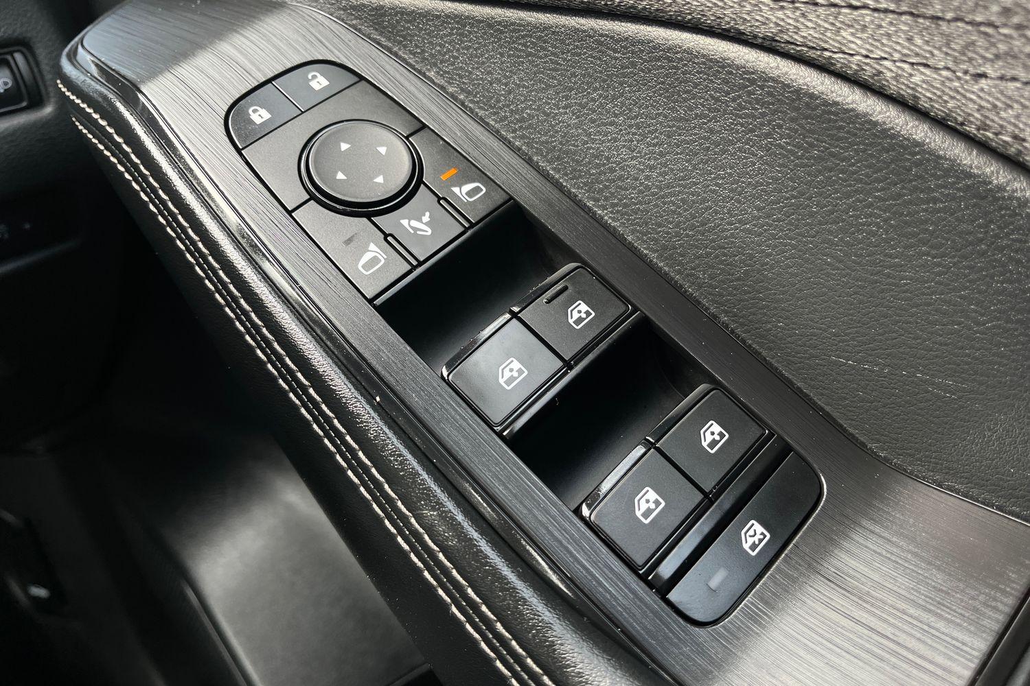Nissan X-TRAIL Photo 15