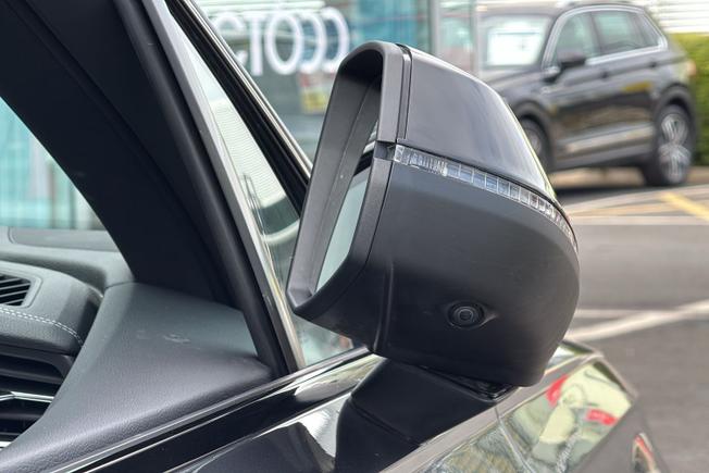 AUDI Q7 Photo 47