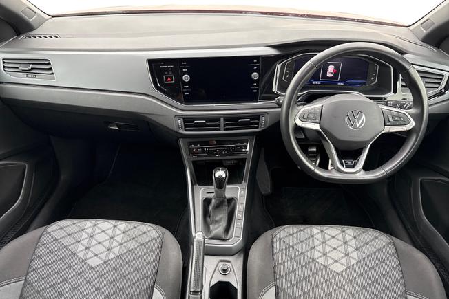VOLKSWAGEN Taigo Photo 10