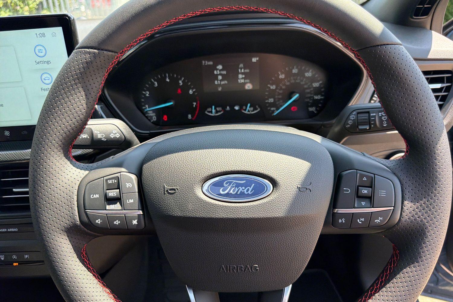 Ford Focus Photo 11