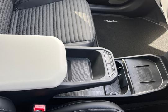Kia EV4 Photo autoimg-1112c95968b92b36642dd6b493469b8757778aea.jpg