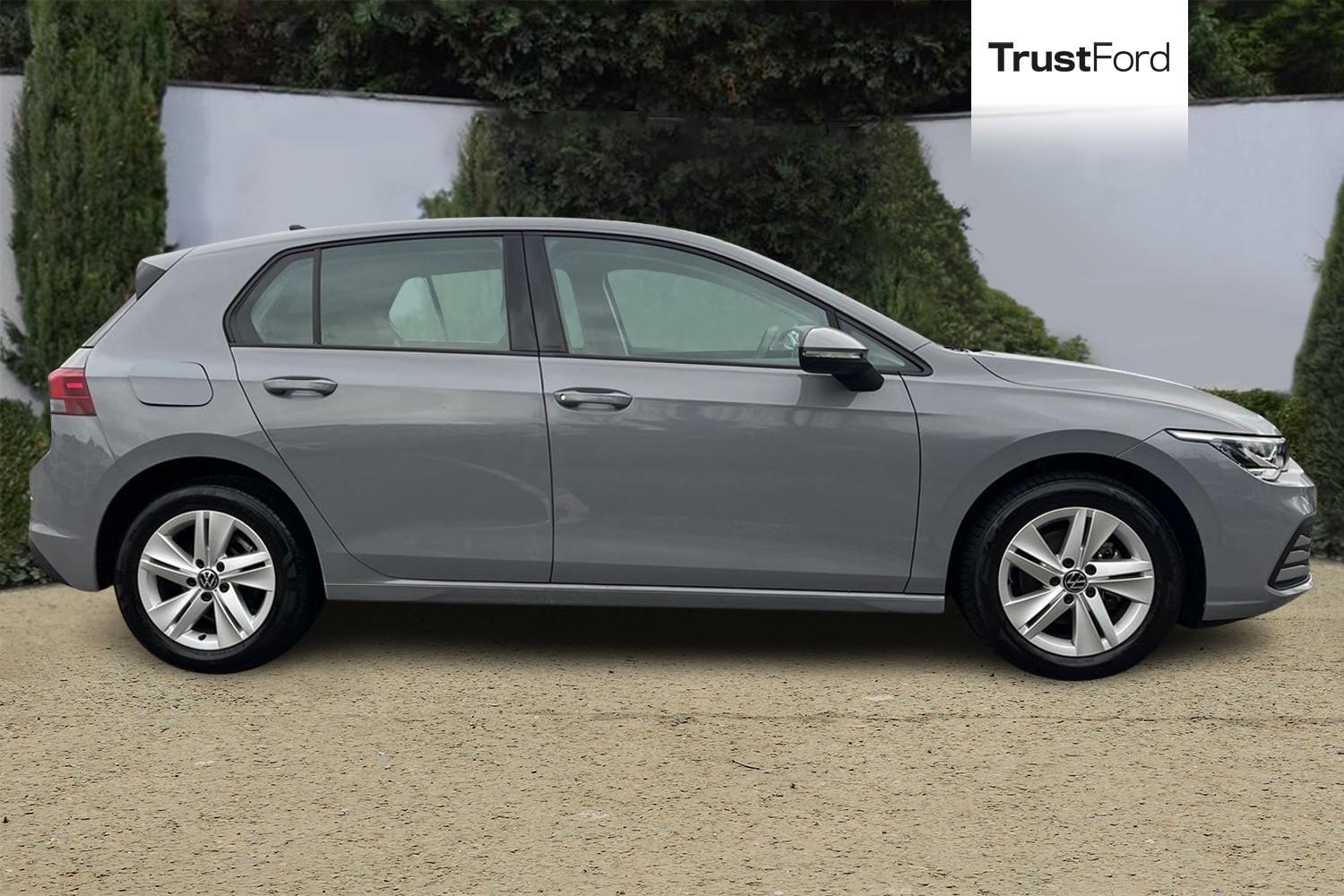 Volkswagen Golf Photo 2