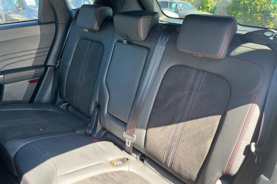Ford KUGA Photo autoimg-111ba5df4c886285425df6fafedbdcad1980b390.jpg