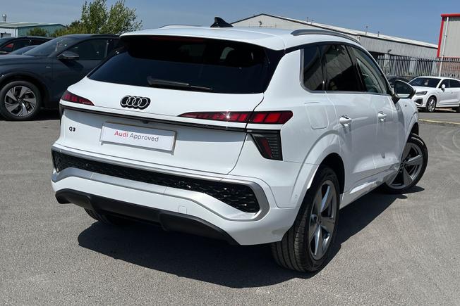 AUDI Q3 Photo 26