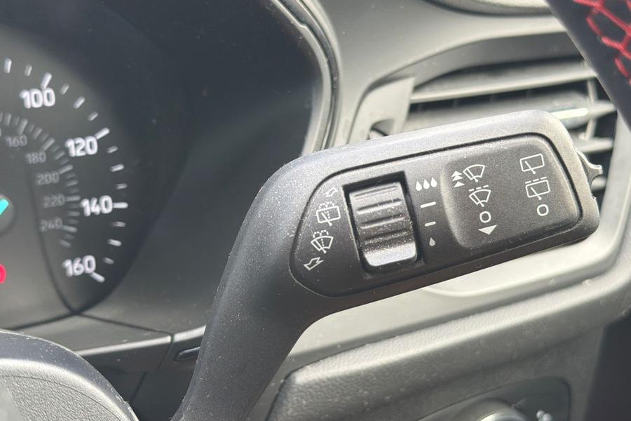 Ford FOCUS Photo autoimg-112a8df6046b1def1a1c13bca31cdf517fef9b9b.jpg