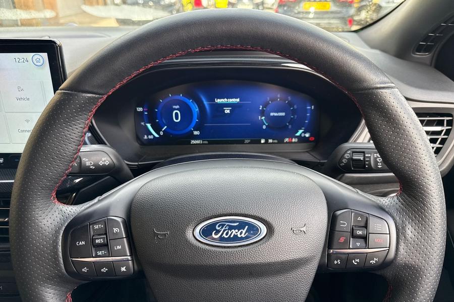 Ford FOCUS Photo autoimg-112d3c651ef39225b5fa60ac5767509d2b375c86.jpg