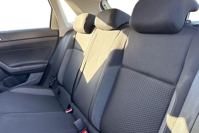 VOLKSWAGEN Polo Photo 9