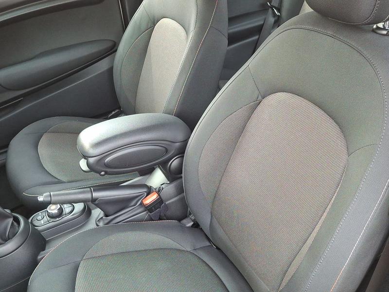 Used MINI Hatch PO19NYR 38