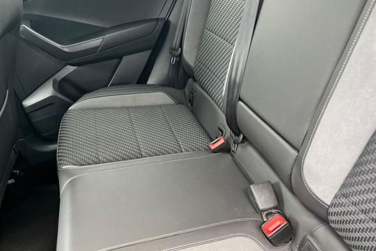 Volkswagen T-ROC R-LINE Photo autoimg-1132bab54e3d8a9ba8936e7c87f6601a35bf8917.jpg