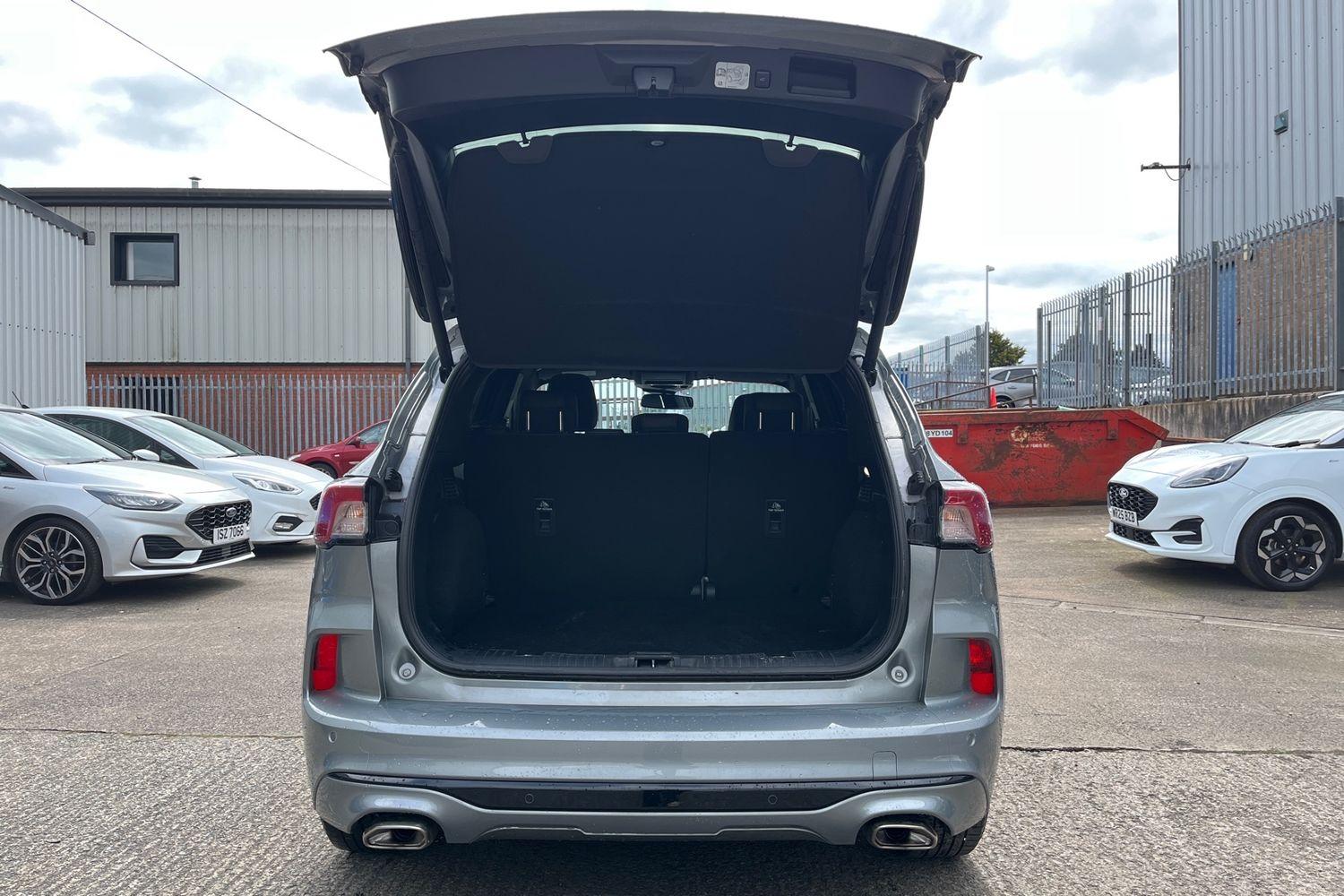 Ford KUGA Photo 20