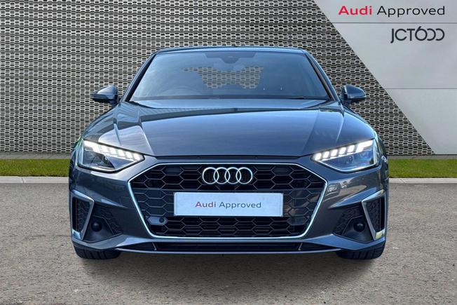 AUDI A4 Photo 8