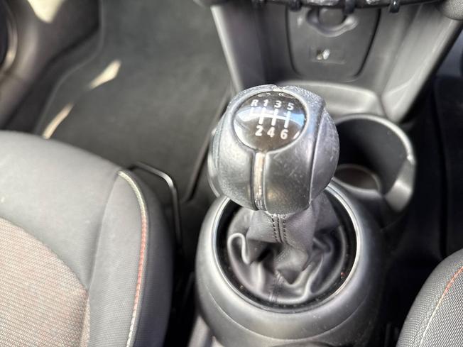 MINI Hatch Photo 31