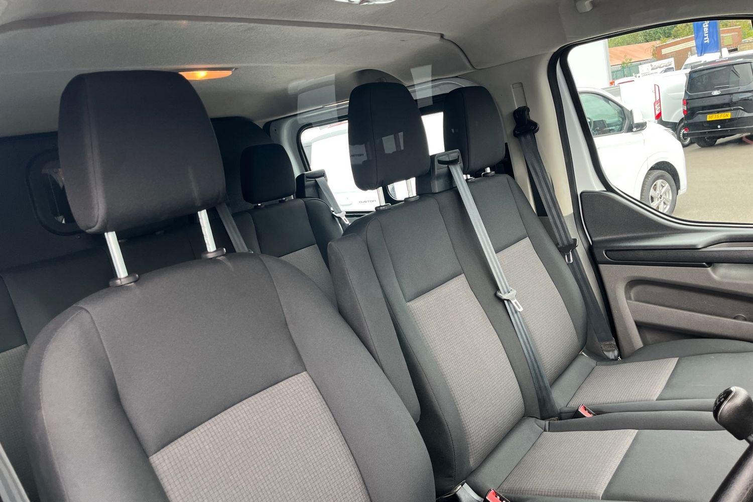 Ford TRANSIT CUSTOM Photo 32