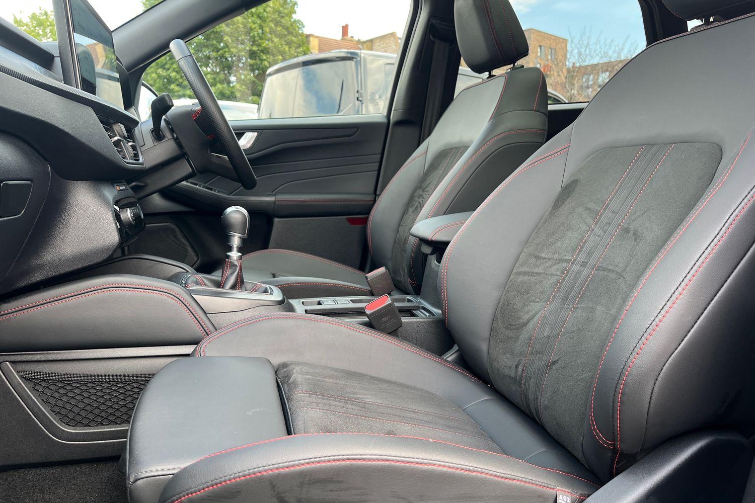 Ford KUGA Photo 18