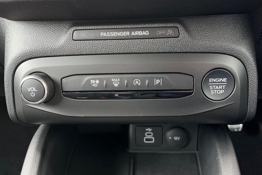 Ford FOCUS Photo autoimg-114173e2462401ad7771c22d1e84e33bbf9b2999.jpg