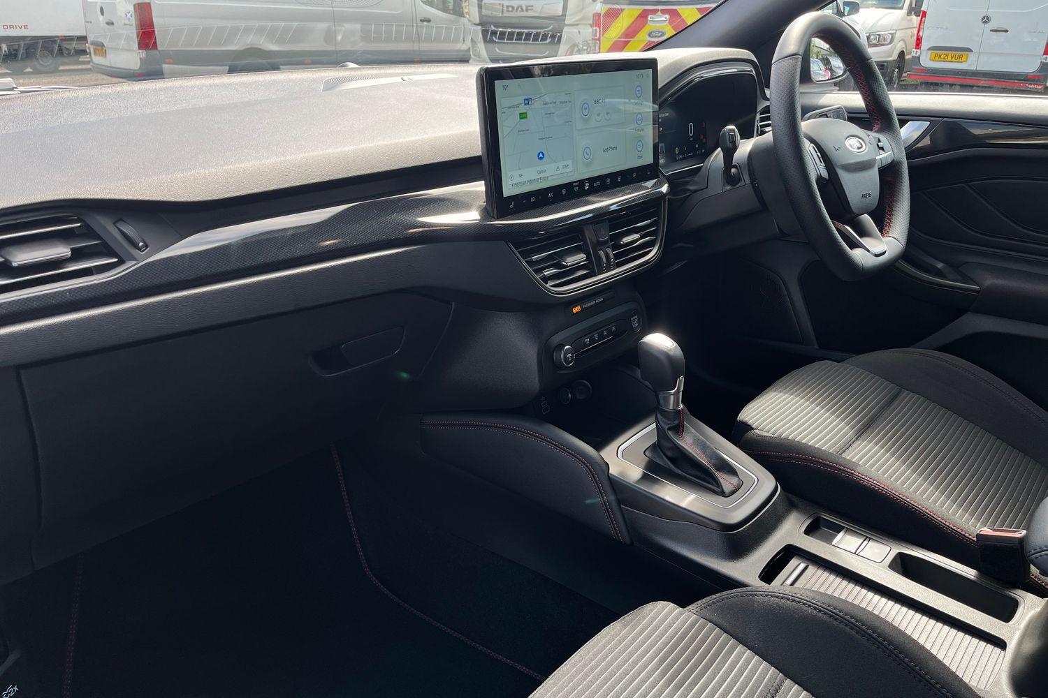 Ford FOCUS Photo 17