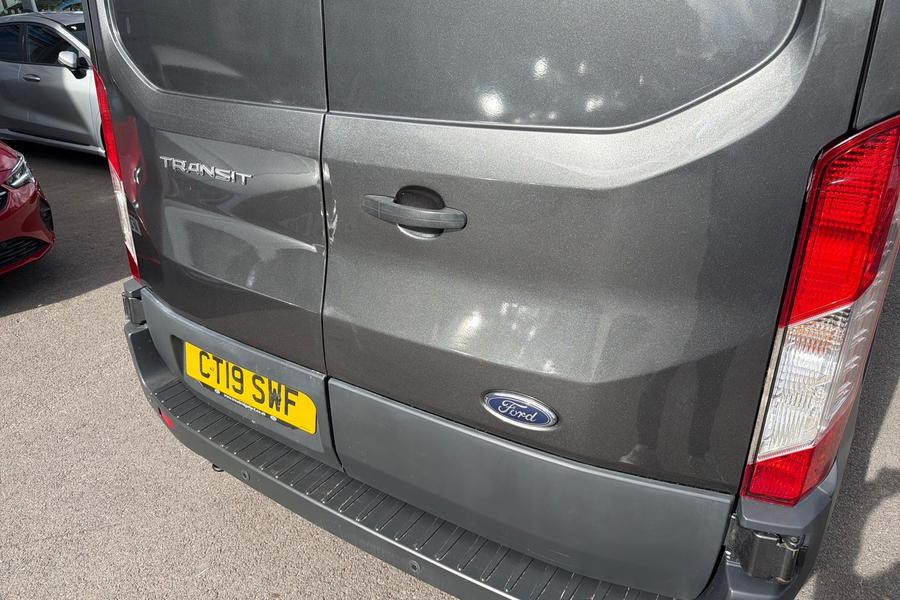 Ford Transit Photo autoimg-1145dd0a280be3ac43e1bbfa2571a8bd0bc334ae.jpg