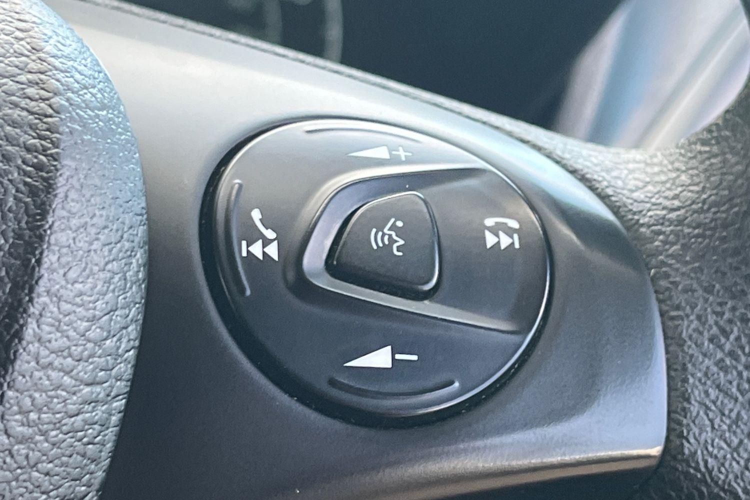 Ford TRANSIT CONNECT Photo 17