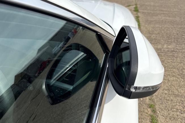 AUDI A4 Avant Photo 28