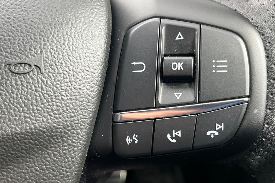 Ford Focus Photo autoimg-11503d24fe4d8a5d62ab2b15a05154a7ae4fc14d.jpg