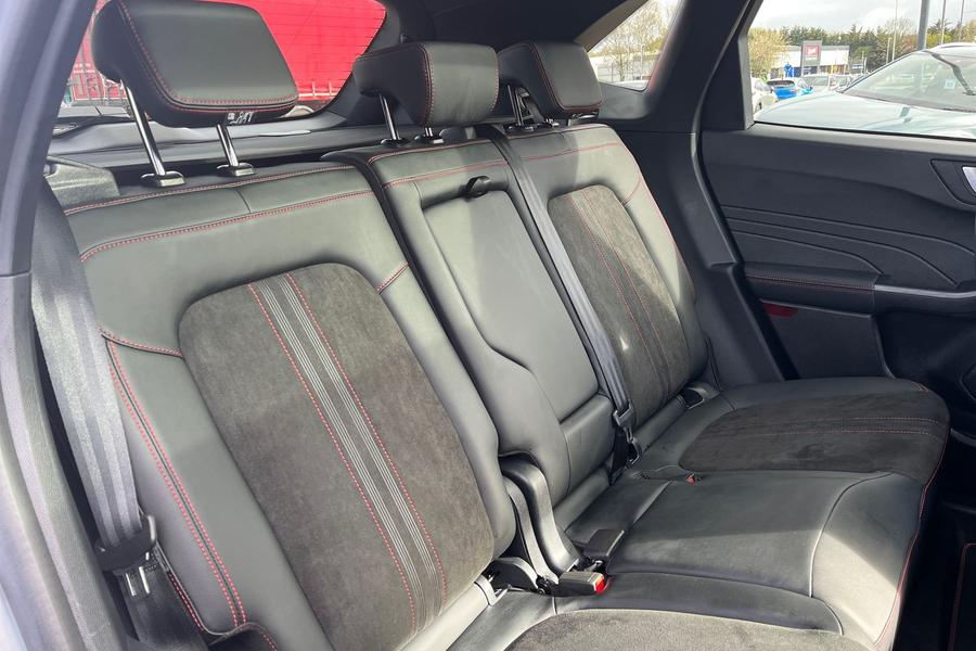 Ford KUGA Photo autoimg-1150e0cacc5019c5717c40f85904803b37700e20.jpg