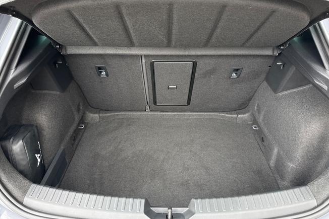 CUPRA Leon Photo 12