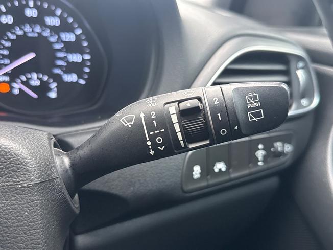 HYUNDAI i30 Photo 50