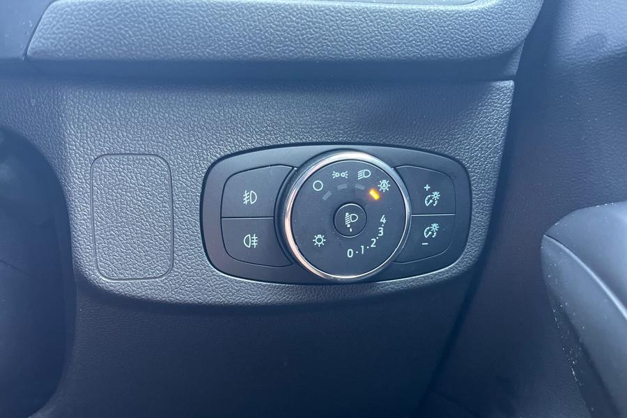 Ford Focus Photo autoimg-115ab1c10ab79ba752d31bb79b3ea4c0079c8233.jpg