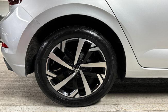 VOLKSWAGEN Polo Photo 5