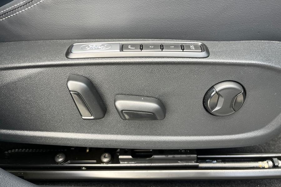 Ford Capri Photo autoimg-115e94808300040fbda2255e1aa93d50af66b944.jpg