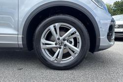 VOLKSWAGEN T-Roc Photo 5