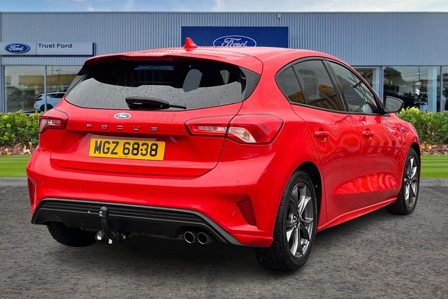 Ford FOCUS Photo 3