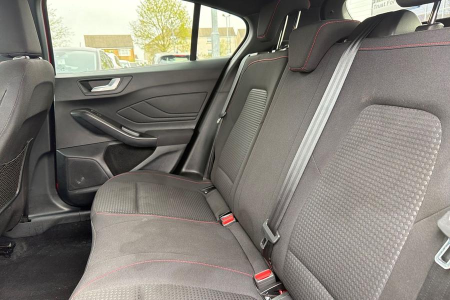 Ford FOCUS Photo autoimg-1166213064762ce6c490ef382d772cb32ff731ff.jpg