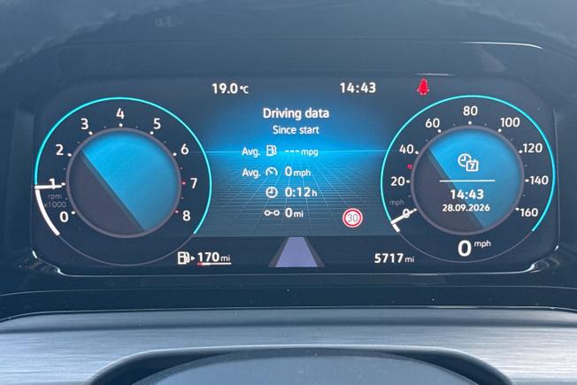 VOLKSWAGEN Golf Photo 15